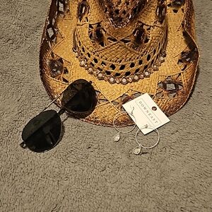 Like new Aviator Sunglasses